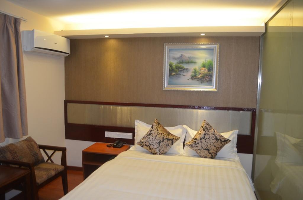 Good Luck Hotel Янгон Екстер'єр фото