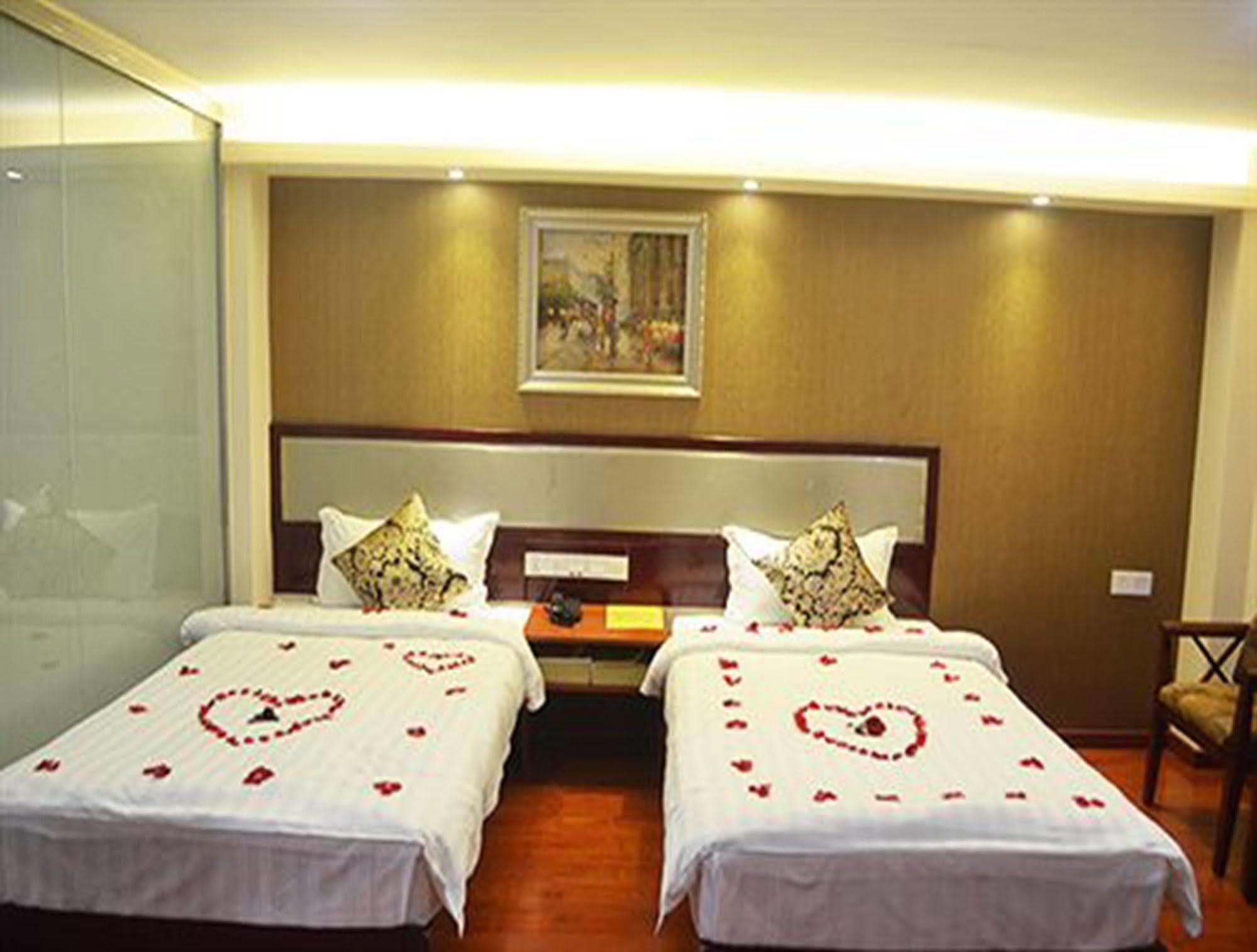 Good Luck Hotel Янгон Екстер'єр фото